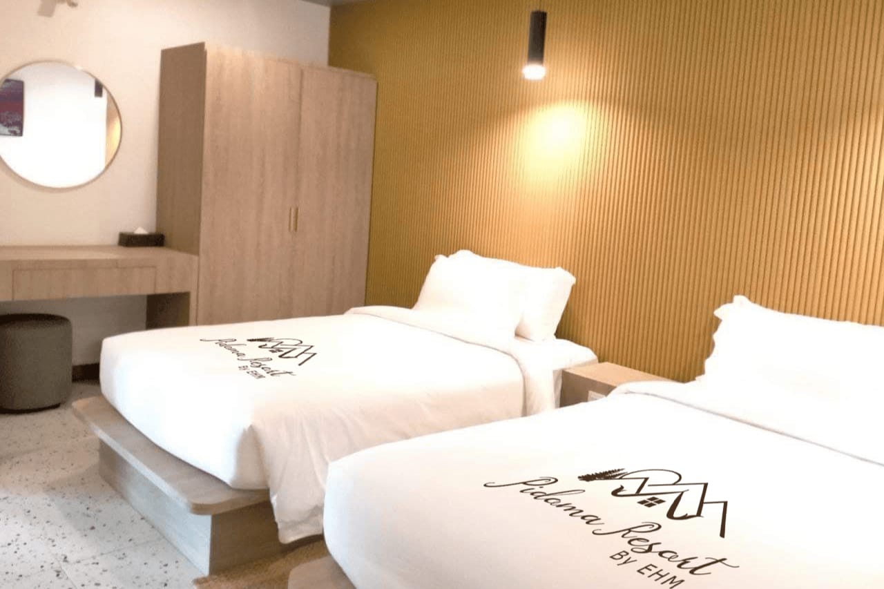 Tube Connecting Room